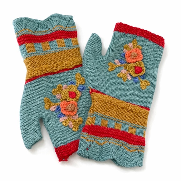 Vintage Accessories - Boho Knit Fingerless Gloves w/ Floral Embroidery – Teal Multi Color